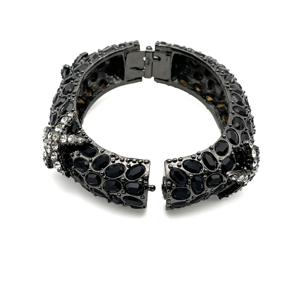 Kenneth Jay Lane Vintage 80's Black Neptune Bangle - Picture 3 of 3
